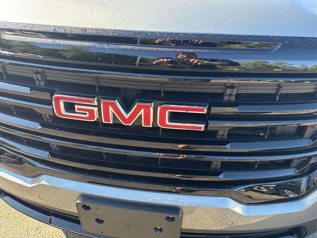 used 2023 GMC Acadia car, priced at $28,934