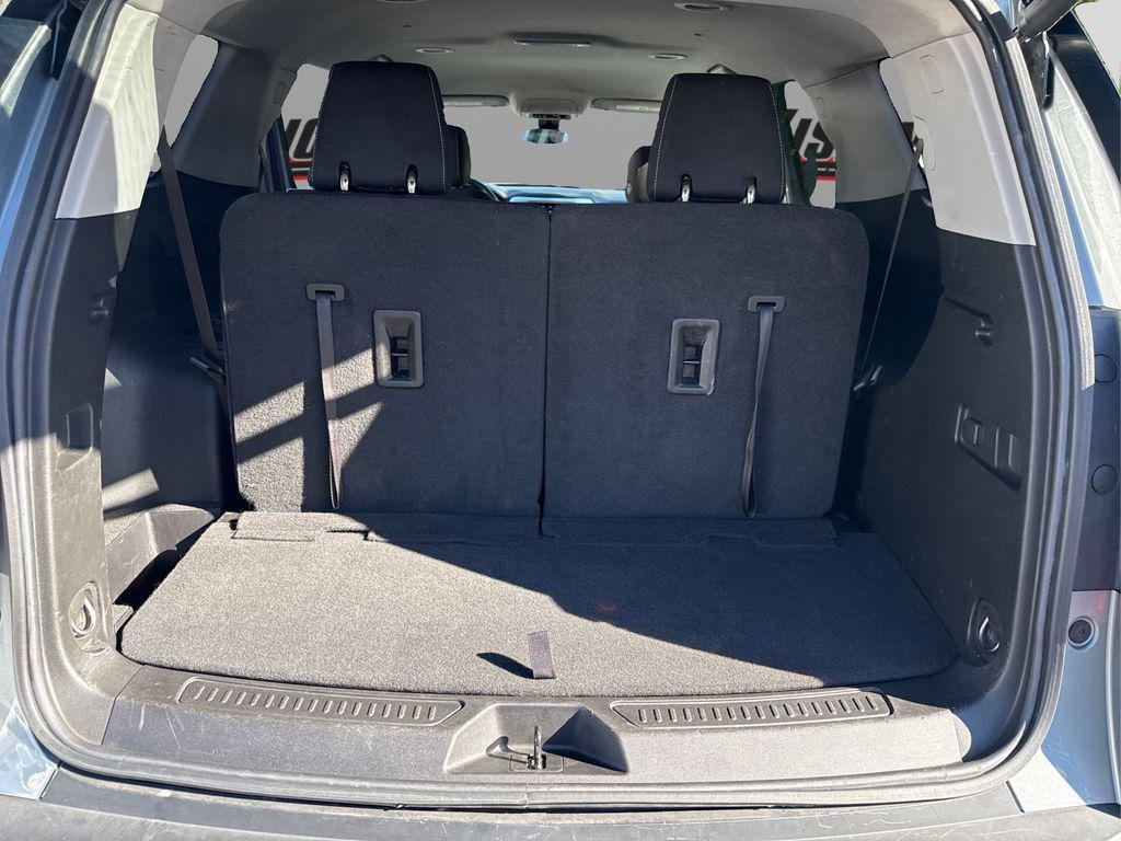 used 2023 GMC Acadia car, priced at $28,934