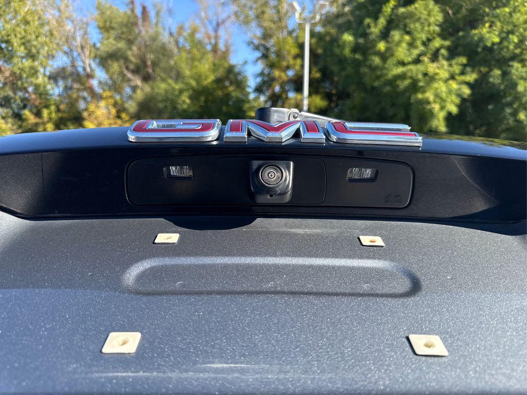 used 2023 GMC Acadia car, priced at $28,934