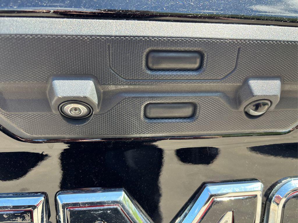 used 2022 GMC Sierra 2500 car, priced at $43,900