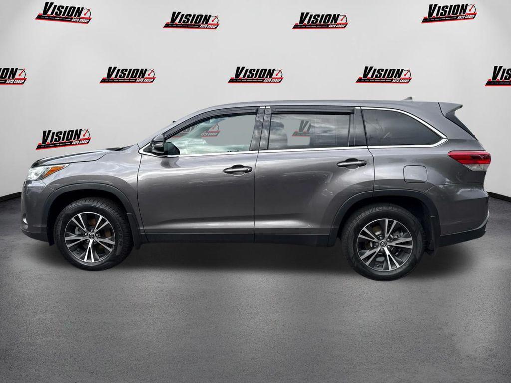 used 2019 Toyota Highlander car, priced at $22,590