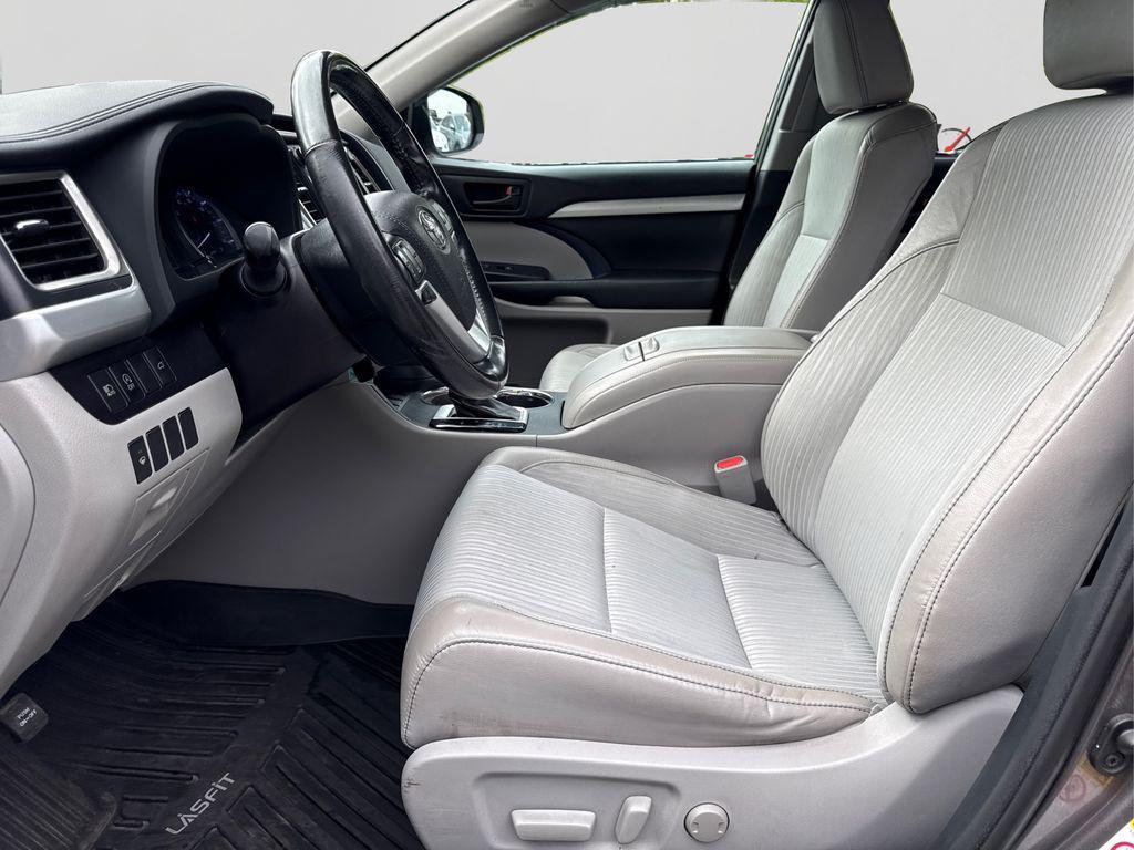 used 2019 Toyota Highlander car, priced at $22,590