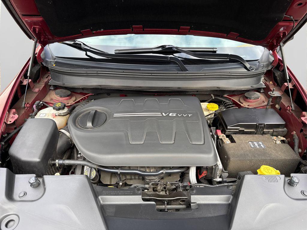 used 2015 Jeep Cherokee car, priced at $15,995