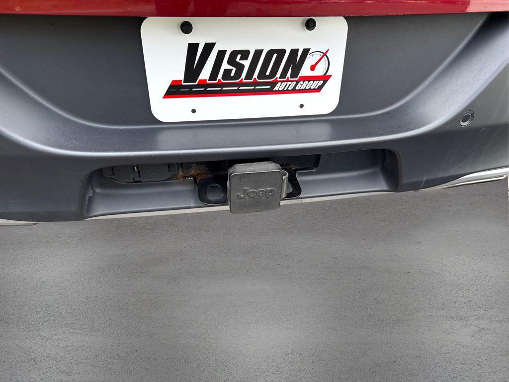 used 2015 Jeep Cherokee car, priced at $15,995