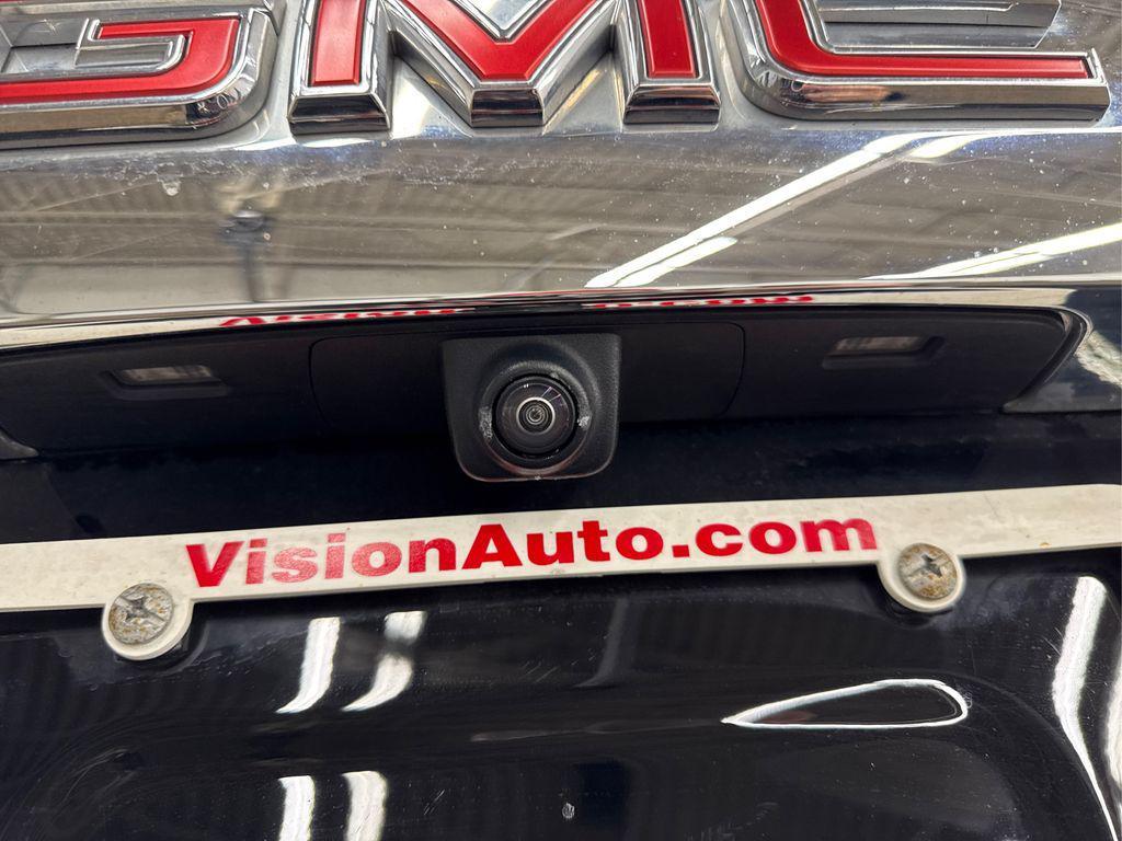 used 2022 GMC Yukon car, priced at $46,682