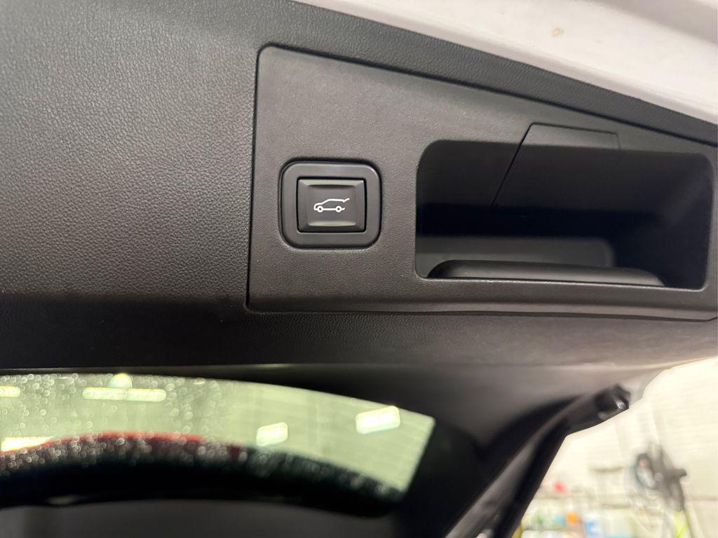 used 2018 Cadillac XT5 car, priced at $13,995