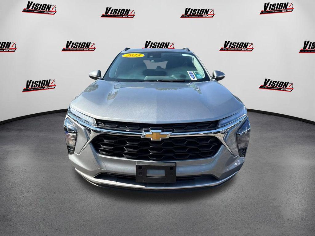 used 2025 Chevrolet Trax car, priced at $24,590