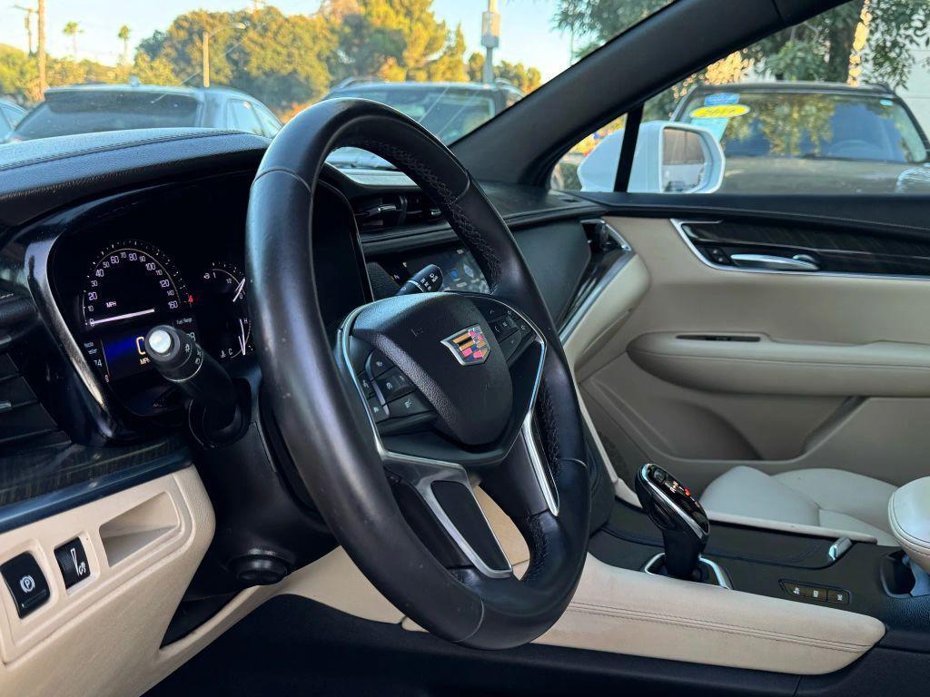 used 2018 Cadillac XT5 car, priced at $13,995