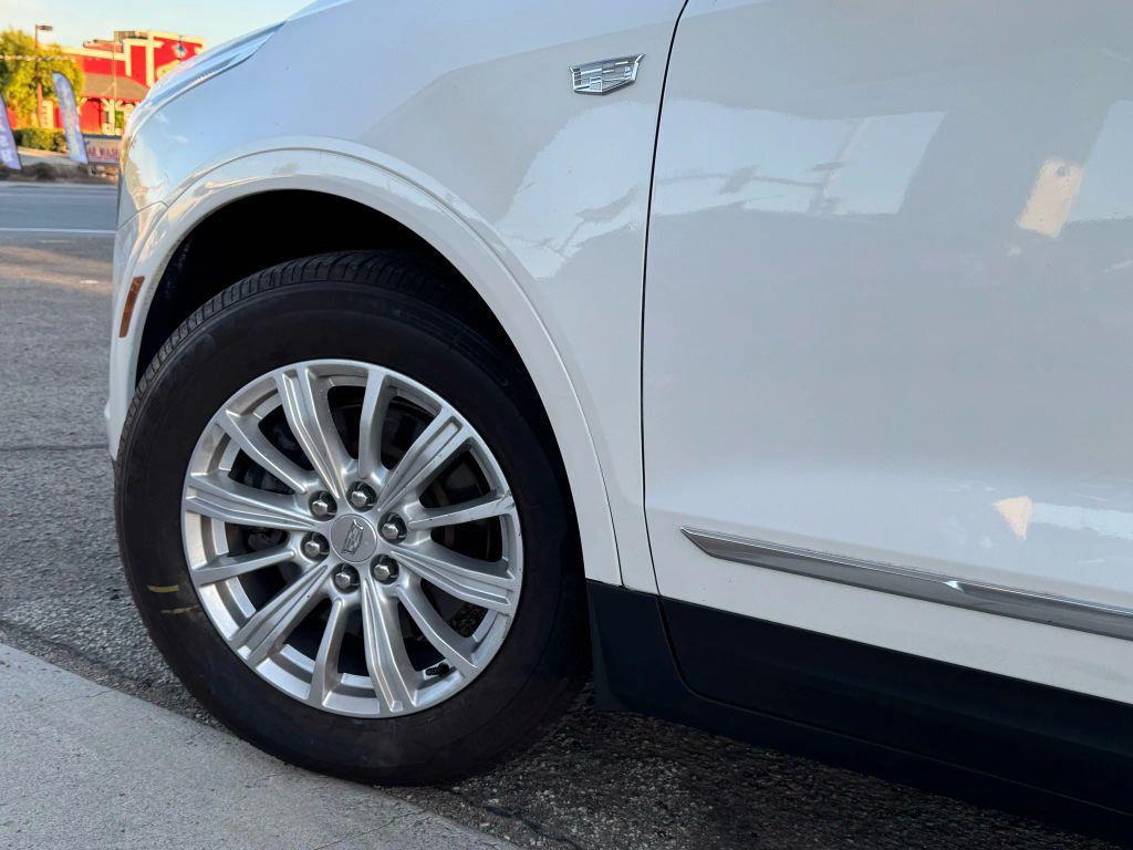 used 2018 Cadillac XT5 car, priced at $13,995