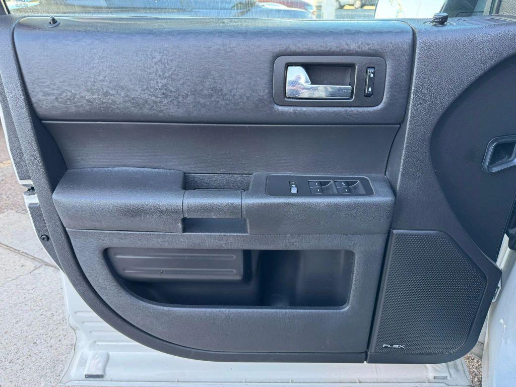 used 2013 Ford Flex car, priced at $5,995