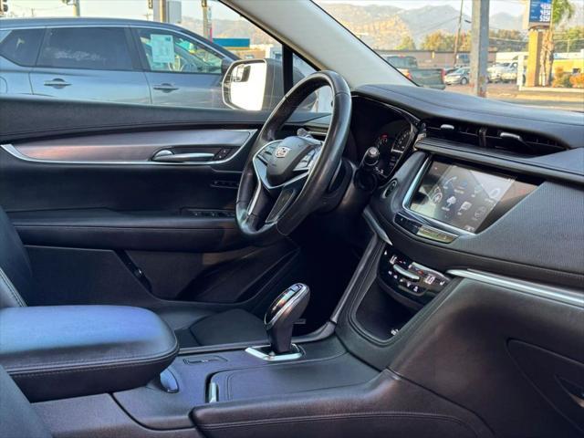 used 2018 Cadillac XT5 car, priced at $17,995