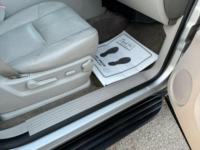 used 2014 Chevrolet Suburban car, priced at $13,995