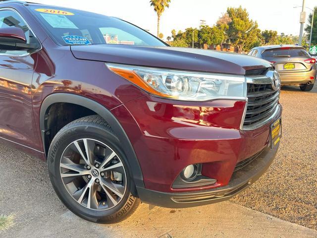 used 2016 Toyota Highlander car, priced at $17,995