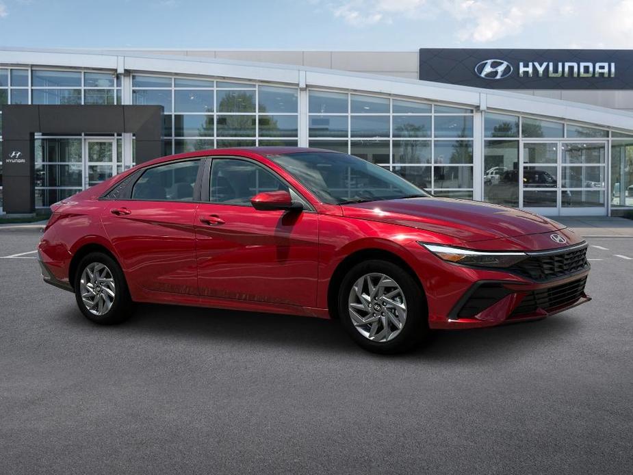 new 2025 Hyundai Elantra HEV car, priced at $25,399