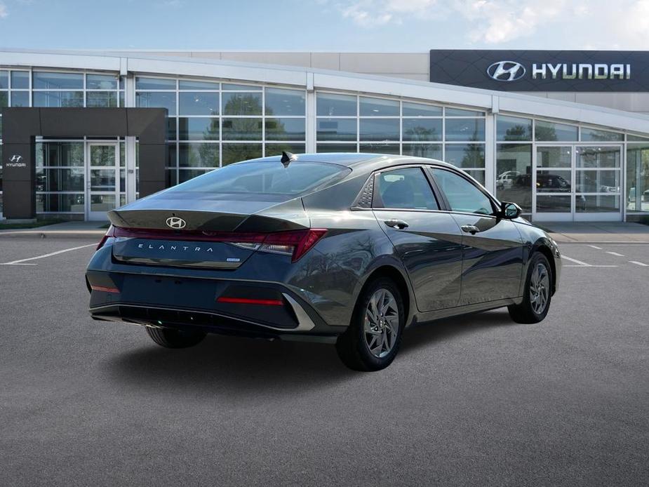 new 2025 Hyundai Elantra HEV car, priced at $24,899