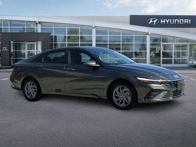 new 2025 Hyundai Elantra HEV car, priced at $24,899