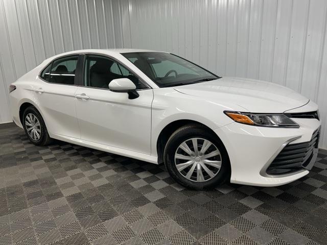 used 2022 Toyota Camry Hybrid car, priced at $26,999