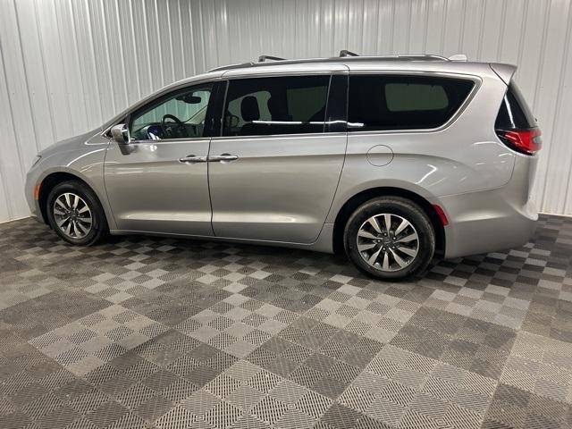 used 2021 Chrysler Pacifica car, priced at $23,999