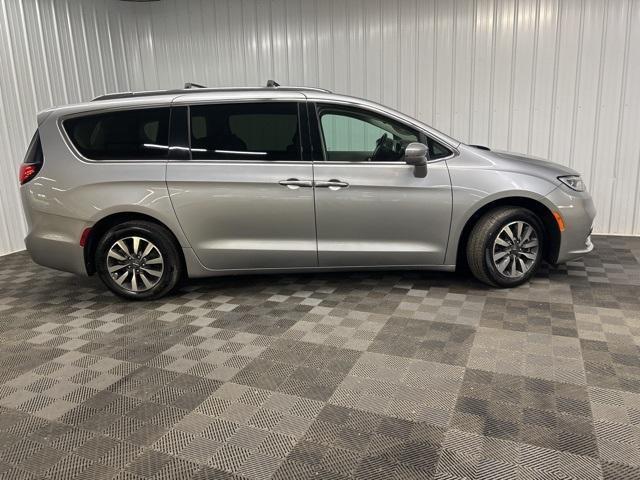 used 2021 Chrysler Pacifica car, priced at $23,999