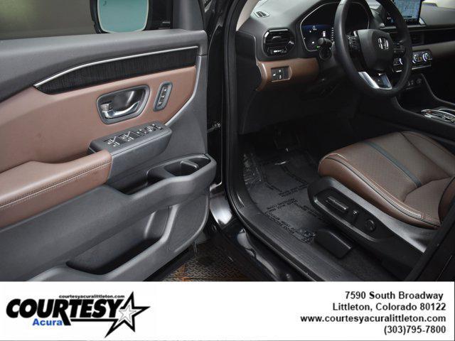 used 2023 Honda Pilot car, priced at $43,497