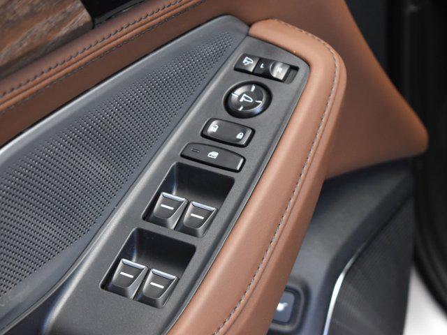 new 2025 Acura MDX car, priced at $68,250