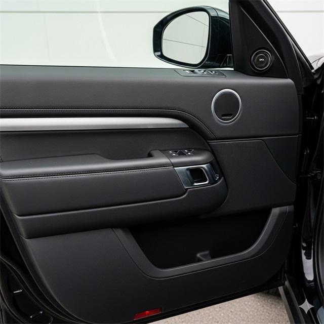 used 2017 Land Rover Discovery car, priced at $18,000