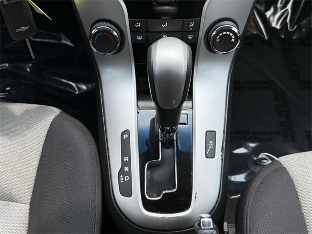 used 2014 Chevrolet Cruze car, priced at $4,500