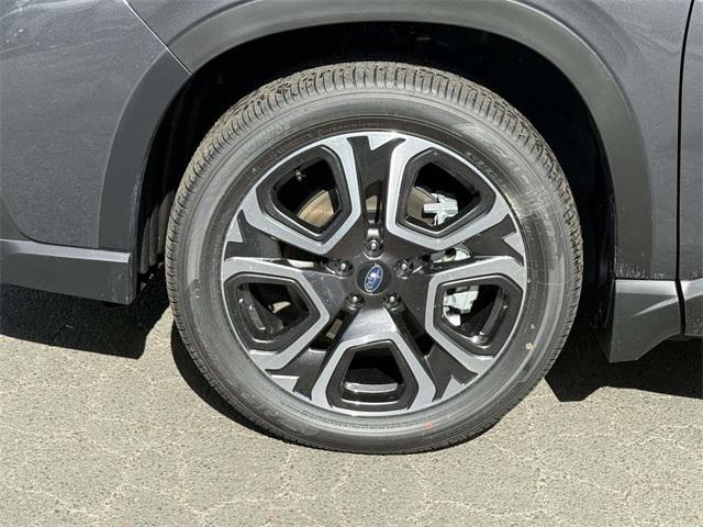 new 2025 Subaru Ascent car, priced at $46,057