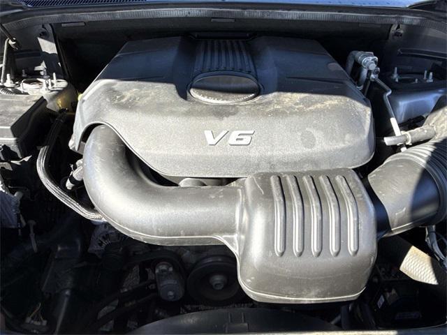 used 2015 Jeep Grand Cherokee car, priced at $13,500