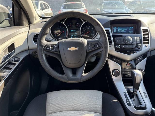 used 2013 Chevrolet Cruze car, priced at $4,500