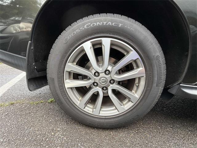 used 2015 Nissan Pathfinder car, priced at $12,500