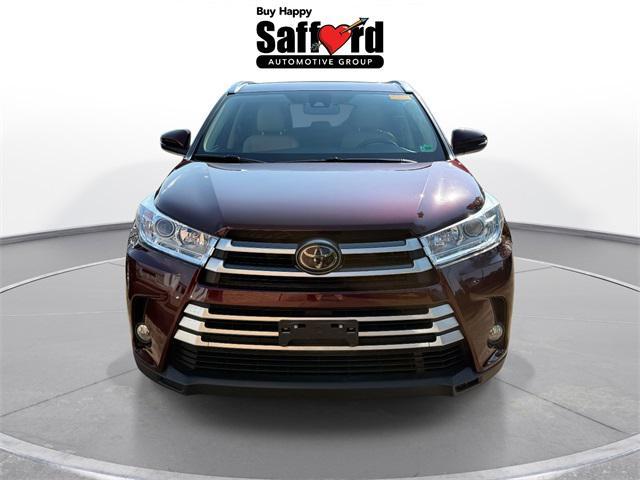 used 2017 Toyota Highlander car, priced at $26,500