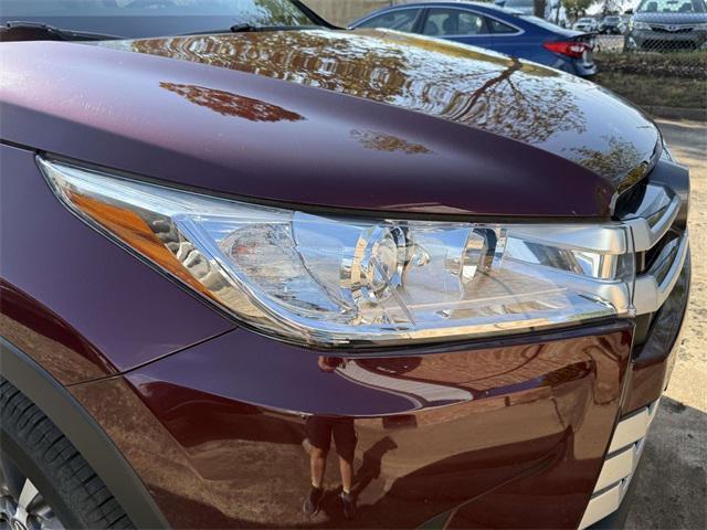 used 2017 Toyota Highlander car, priced at $26,500