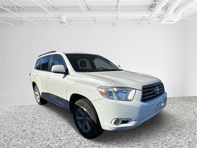 used 2010 Toyota Highlander car, priced at $11,000