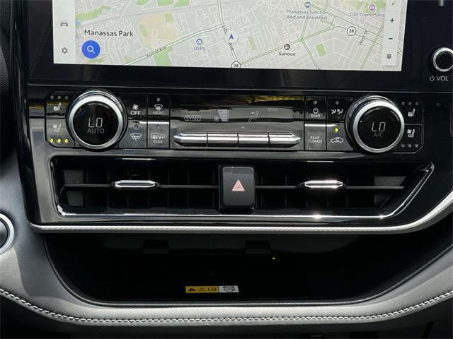 used 2024 Toyota Highlander car, priced at $48,000
