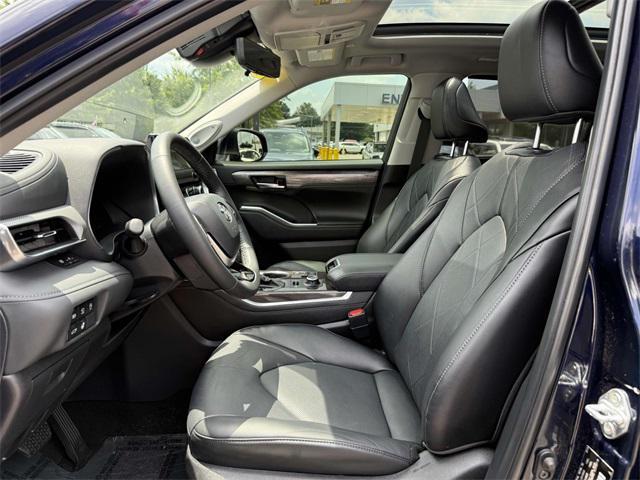 used 2024 Toyota Highlander car, priced at $48,000