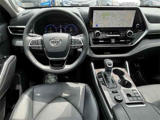 used 2024 Toyota Highlander car, priced at $48,000