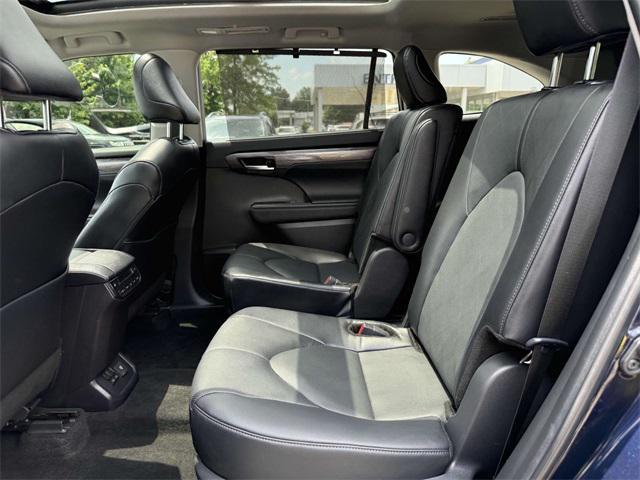 used 2024 Toyota Highlander car, priced at $48,000