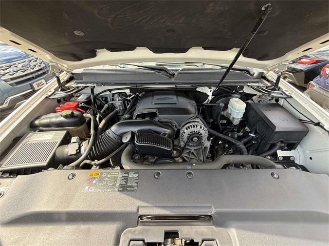 used 2012 Cadillac Escalade ESV car, priced at $15,900
