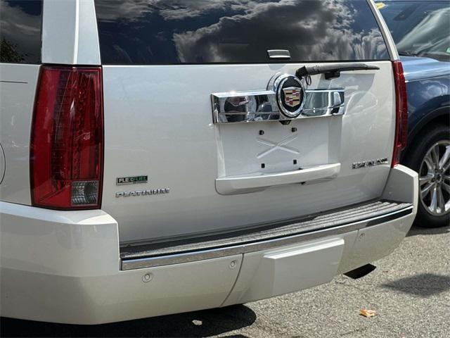 used 2012 Cadillac Escalade ESV car, priced at $15,900