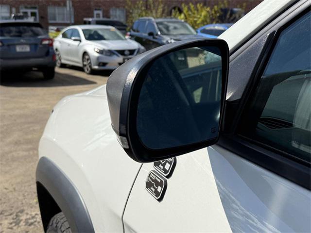 used 2019 Jeep Cherokee car, priced at $13,994