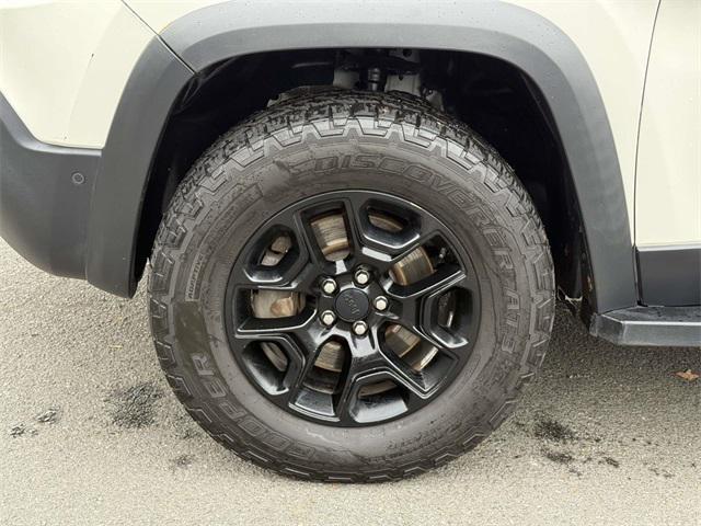 used 2019 Jeep Cherokee car, priced at $13,500