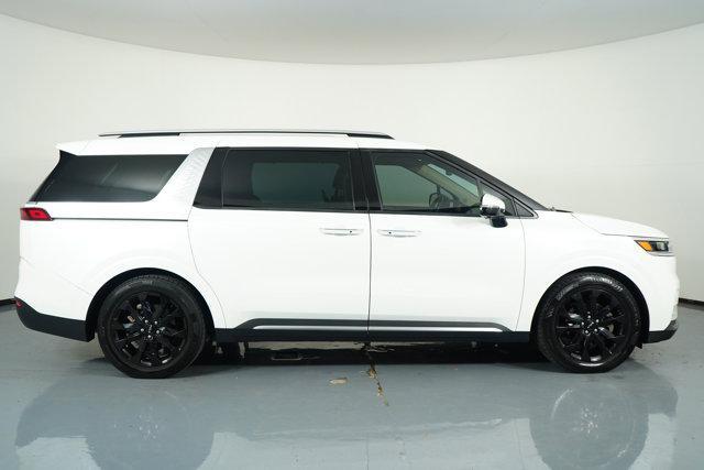 used 2022 Kia Carnival car, priced at $34,998