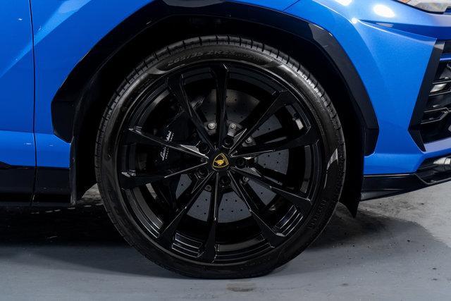 used 2022 Lamborghini Urus car, priced at $234,998