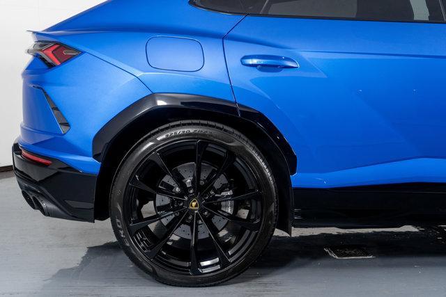 used 2022 Lamborghini Urus car, priced at $234,998