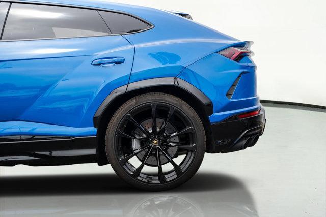 used 2022 Lamborghini Urus car, priced at $229,998