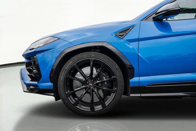 used 2022 Lamborghini Urus car, priced at $229,998