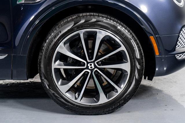 used 2020 Bentley Bentayga Hybrid car, priced at $89,998