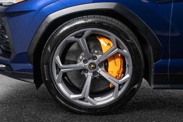 used 2022 Lamborghini Urus car, priced at $228,998
