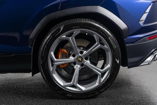 used 2022 Lamborghini Urus car, priced at $228,998